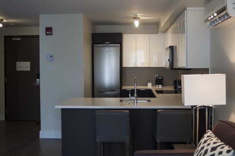 Les Suites Victoria, Ascend Hotel Collection Гатино Екстериор снимка
